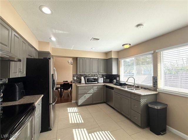 5253 Cartaro Drive, Las Vegas, NV 89103