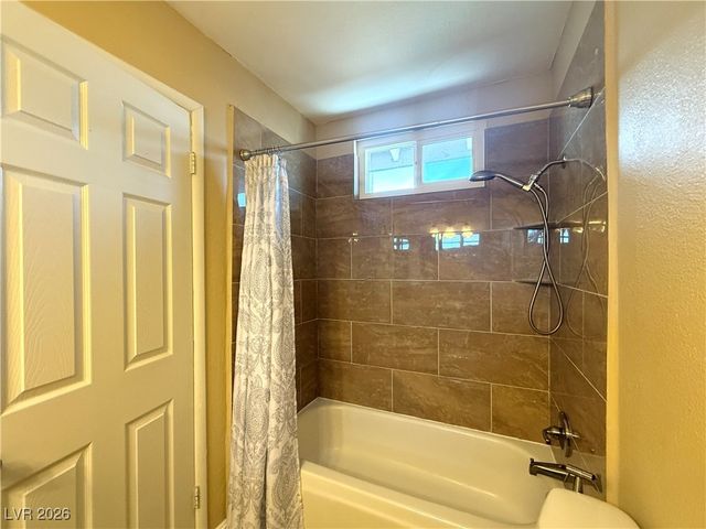 5253 Cartaro Drive, Las Vegas, NV 89103