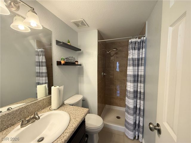 5253 Cartaro Drive, Las Vegas, NV 89103