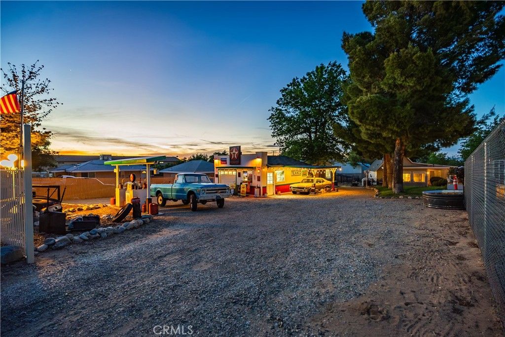 Image 1 of property listing at 4815 W Avenue L14, Lancaster, CA 93536