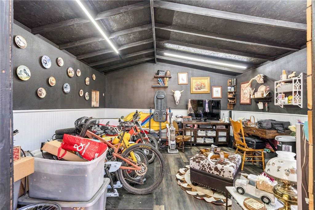 Image 27 of property listing at 4815 W Avenue L14, Lancaster, CA 93536