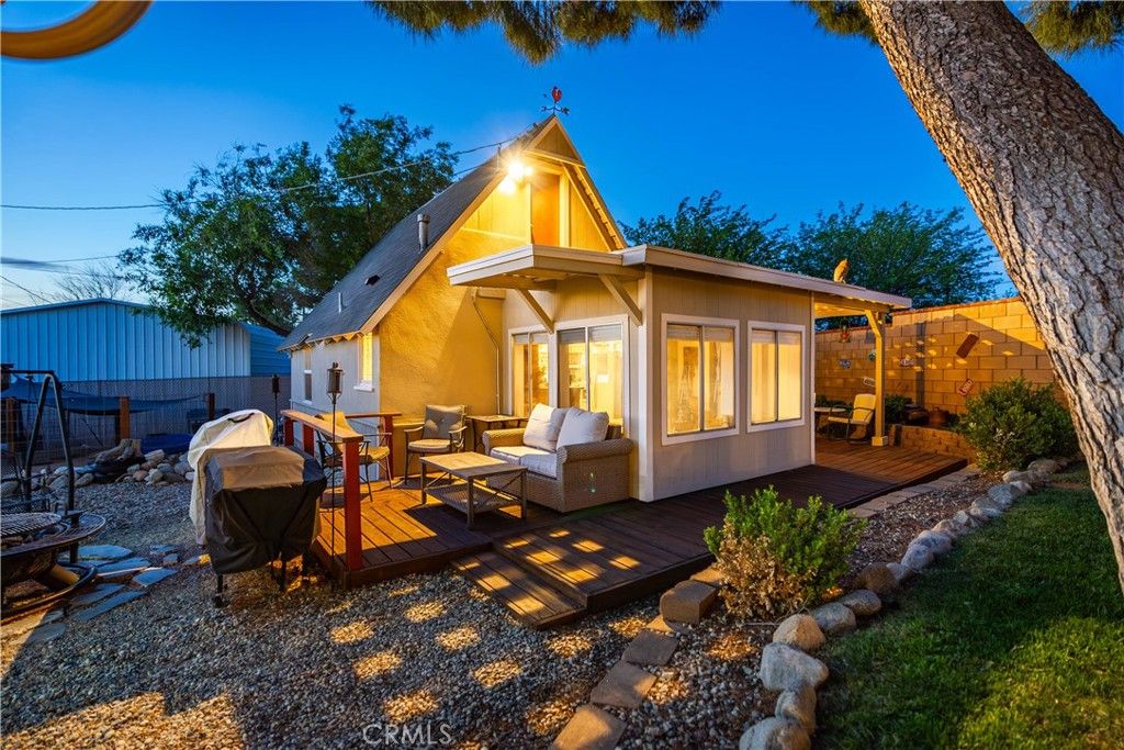 Image 3 of property listing at 4815 W Avenue L14, Lancaster, CA 93536