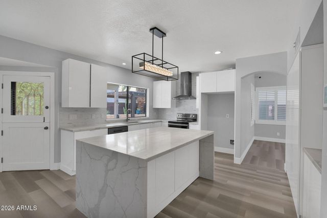 1501 W ANTIQUA Drive, Gilbert, AZ 85233