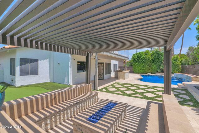 1501 W ANTIQUA Drive, Gilbert, AZ 85233