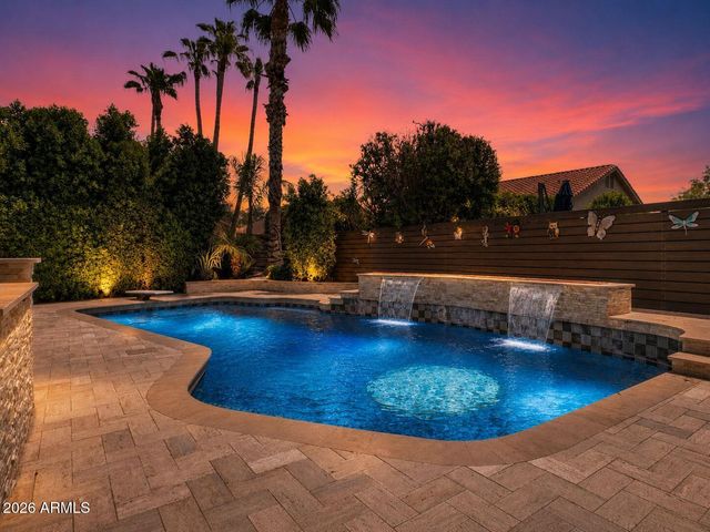 1501 W ANTIQUA Drive, Gilbert, AZ 85233