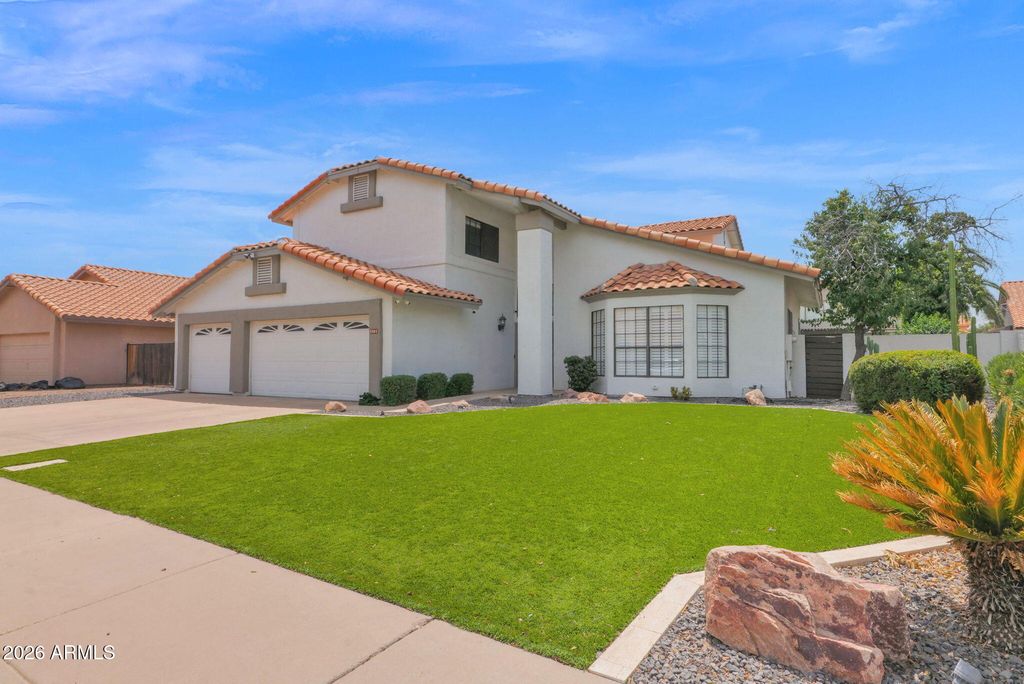 1501 W ANTIQUA Drive, Gilbert, AZ 85233 — photo 2