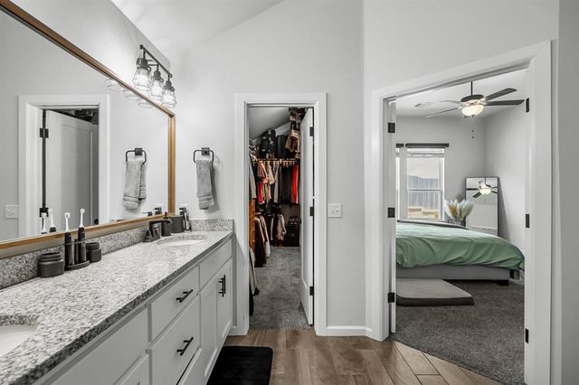 2404 Cedar Elm Place, Choctaw, OK 73020