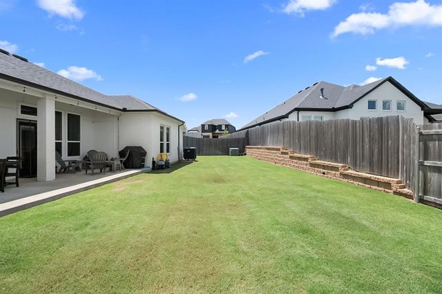 2404 Cedar Elm Place, Choctaw, OK 73020