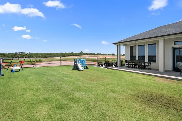 2404 Cedar Elm Place, Choctaw, OK 73020