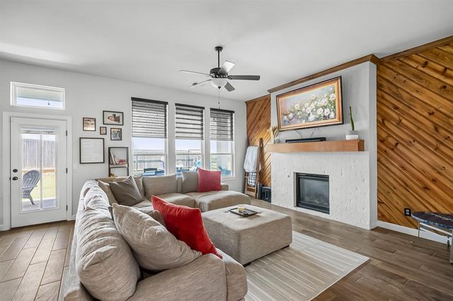 2404 Cedar Elm Place, Choctaw, OK 73020