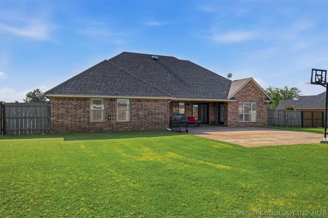 3221 Meagan Avenue, Durant, OK 74701