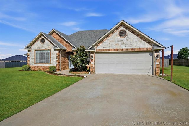 3221 Meagan Avenue, Durant, OK 74701