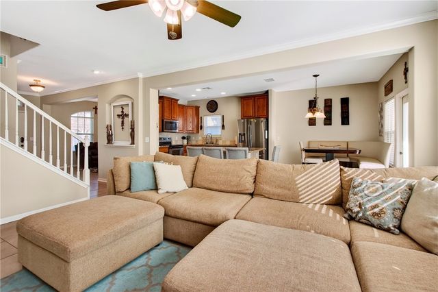 6037 Natchez Dr, Corpus Christi, TX 78414