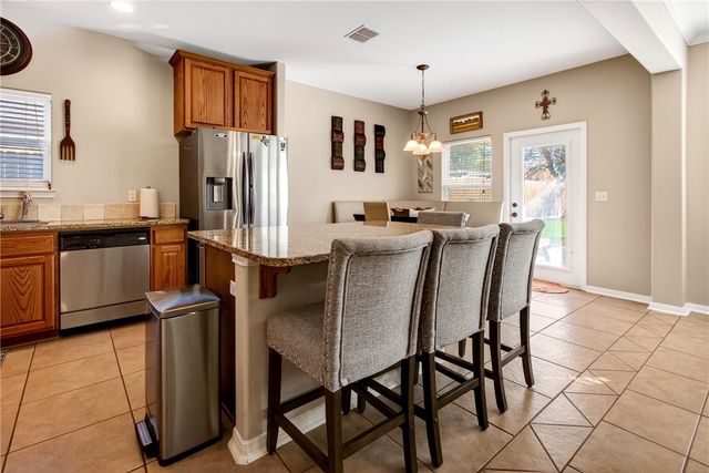 6037 Natchez Dr, Corpus Christi, TX 78414