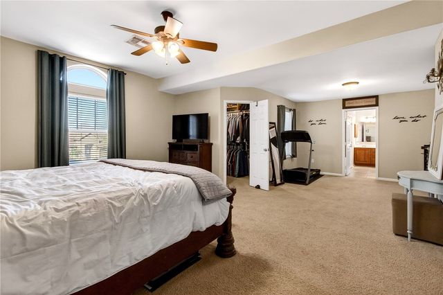 6037 Natchez Dr, Corpus Christi, TX 78414