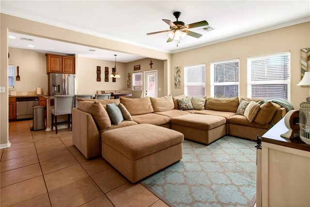 6037 Natchez Dr, Corpus Christi, TX 78414