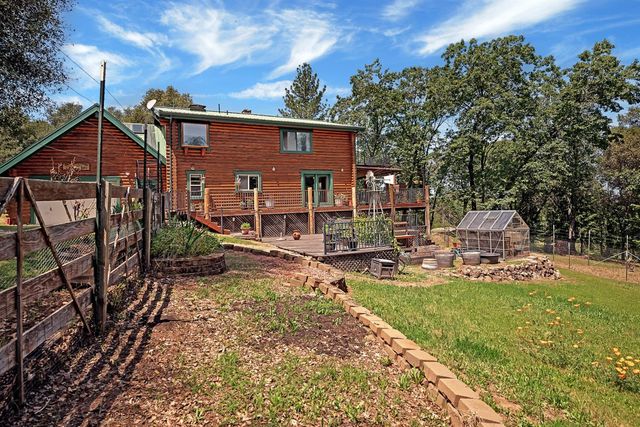 7420 Derby Ln, Somerset, CA 95684