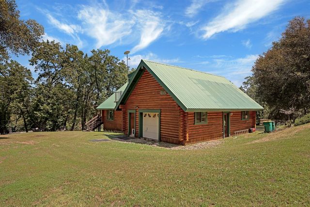 7420 Derby Ln, Somerset, CA 95684