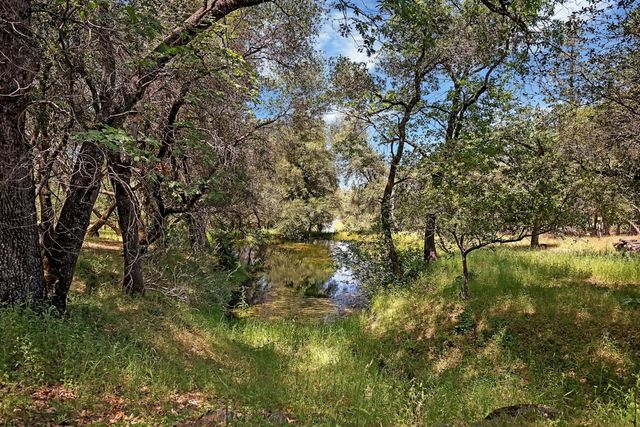 7420 Derby Ln, Somerset, CA 95684