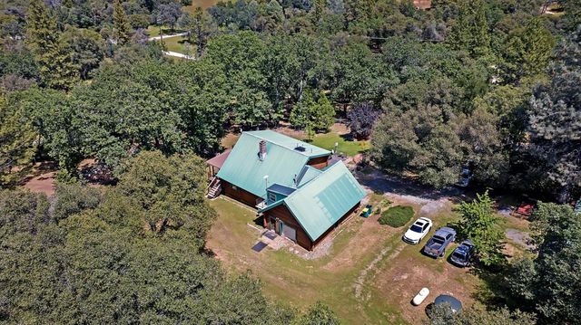 7420 Derby Ln, Somerset, CA 95684