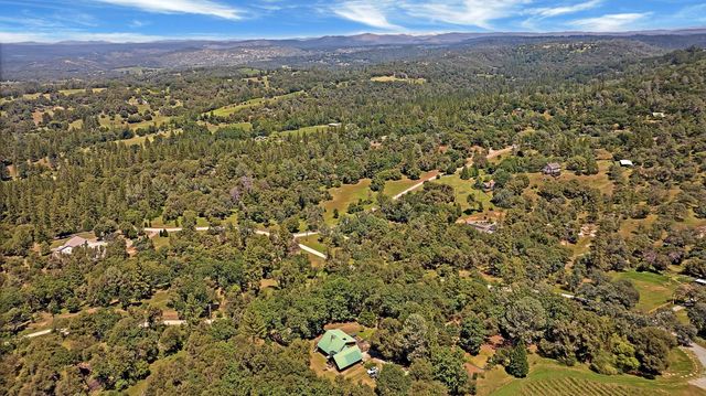 7420 Derby Ln, Somerset, CA 95684