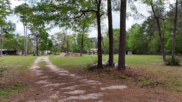 14770 Peterson Road, Montgomery, TX 77356