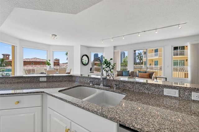 555 5TH AVENUE NE 332, St Petersburg, FL 33701