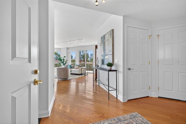 555 5TH AVENUE NE 332, St Petersburg, FL 33701