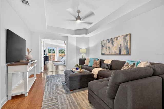 555 5TH AVENUE NE 332, St Petersburg, FL 33701