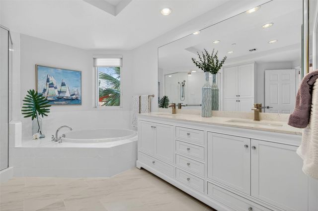 555 5TH AVENUE NE 332, St Petersburg, FL 33701