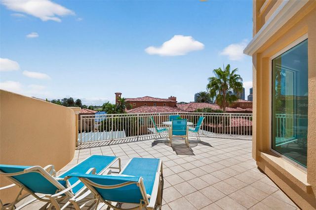 555 5TH AVENUE NE 332, St Petersburg, FL 33701