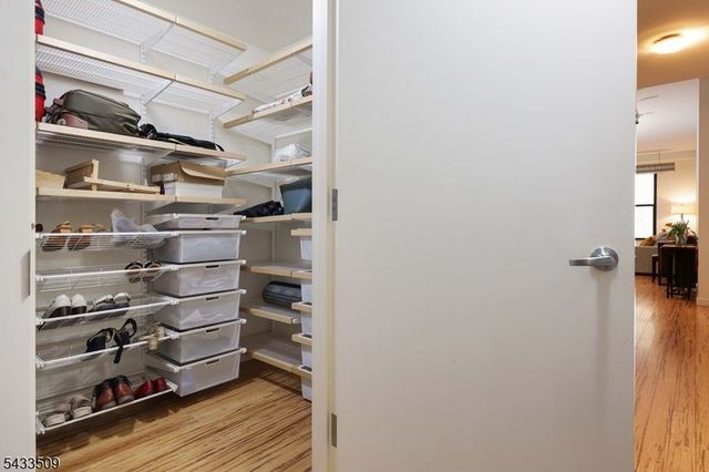 232 Pavonia Ave 312, Jersey City, NJ 07302