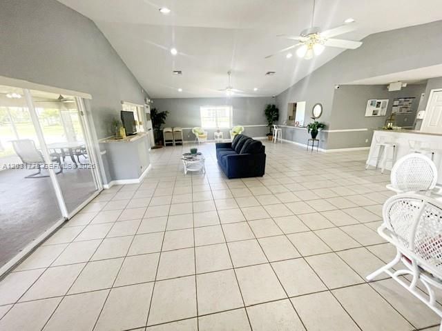1548 SE Royal Green Cir # 108, Port St Lucie, FL 34952