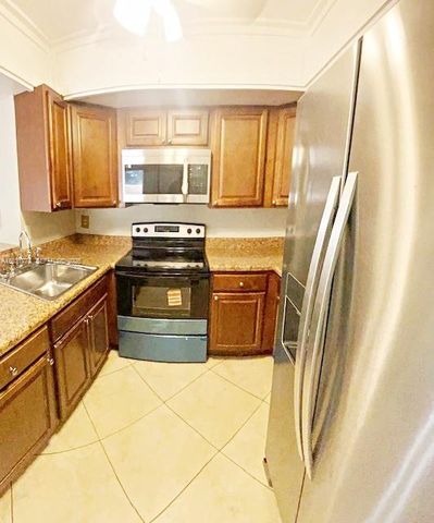 1548 SE Royal Green Cir # 108, Port St Lucie, FL 34952