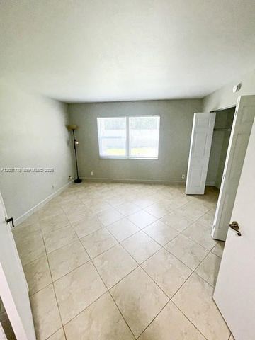 1548 SE Royal Green Cir # 108, Port St Lucie, FL 34952