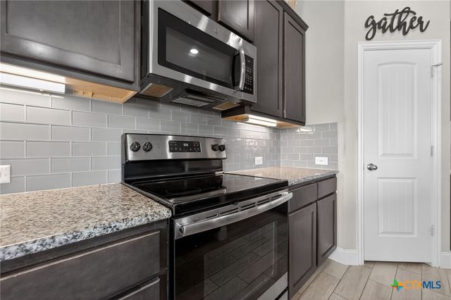 1608 Alvin Cir, New Braunfels, TX 78130