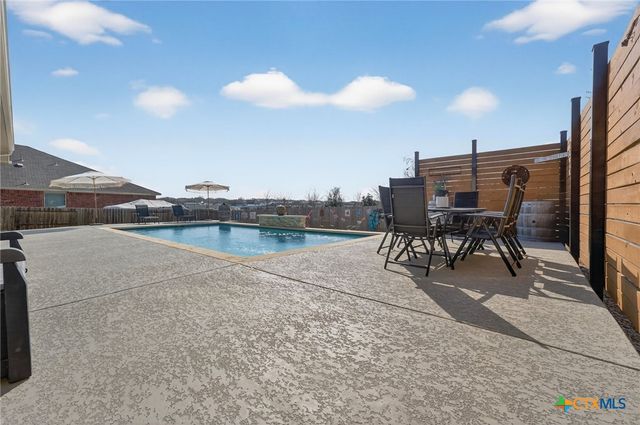 1608 Alvin Cir, New Braunfels, TX 78130