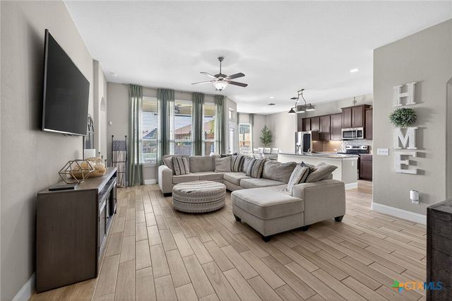 1608 Alvin Cir, New Braunfels, TX 78130