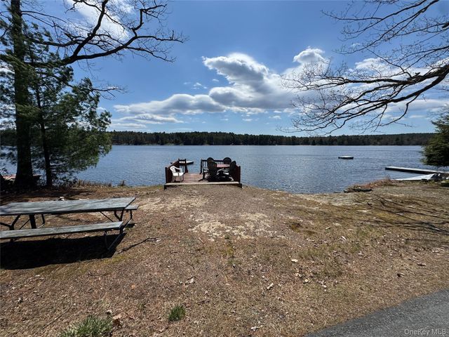 147 Mohican Trail, Glen Spey, NY 12737