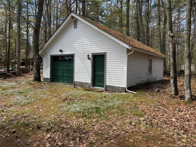 147 Mohican Trail, Glen Spey, NY 12737