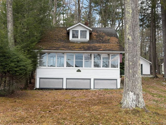 147 Mohican Trail, Glen Spey, NY 12737