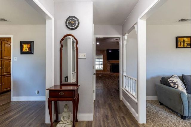 1634 Robin Place, Cleburne, TX 76033