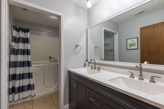 1634 Robin Place, Cleburne, TX 76033