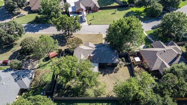 1634 Robin Place, Cleburne, TX 76033