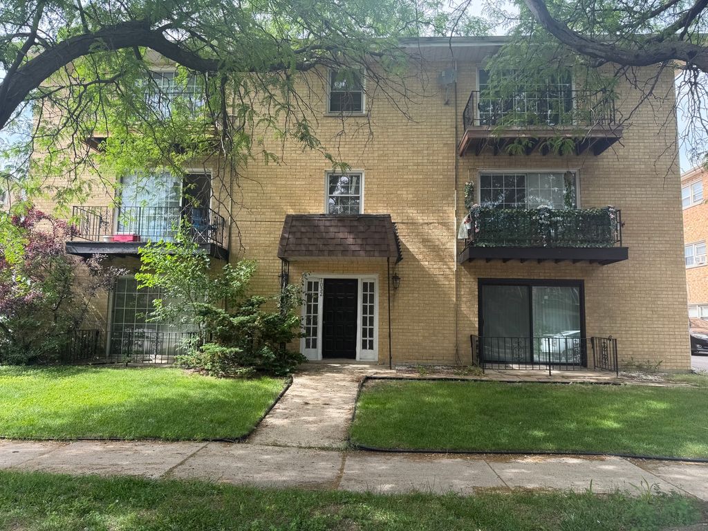7032 O Connell Drive 1E, Chicago Ridge, IL 60415