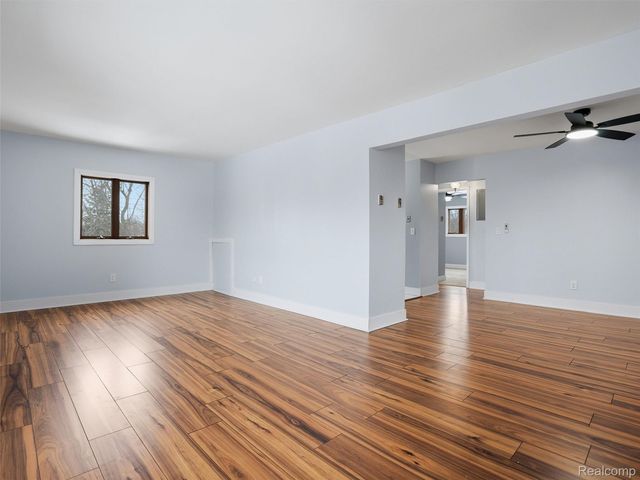 4345 Crooks Road 36, Royal Oak, MI 48073