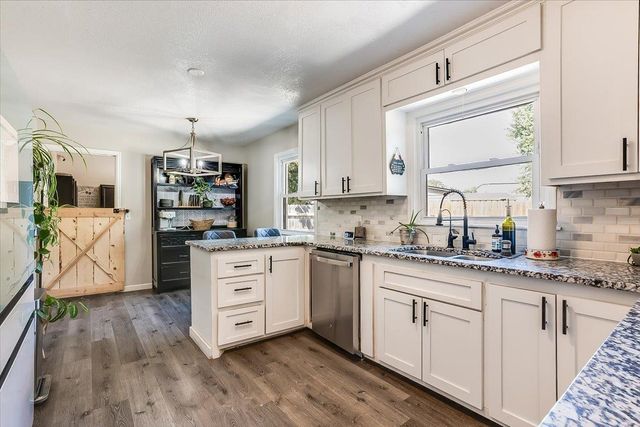 3304 N Porter Ave, Wichita, KS 67204