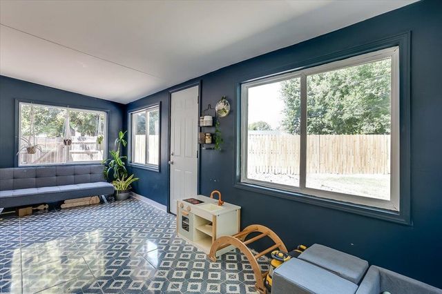 3304 N Porter Ave, Wichita, KS 67204