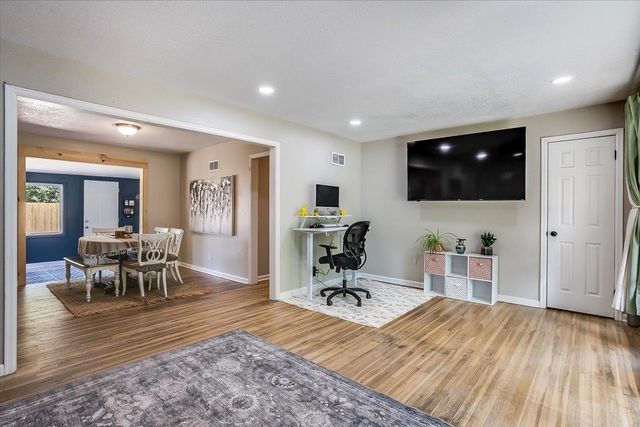3304 N Porter Ave, Wichita, KS 67204