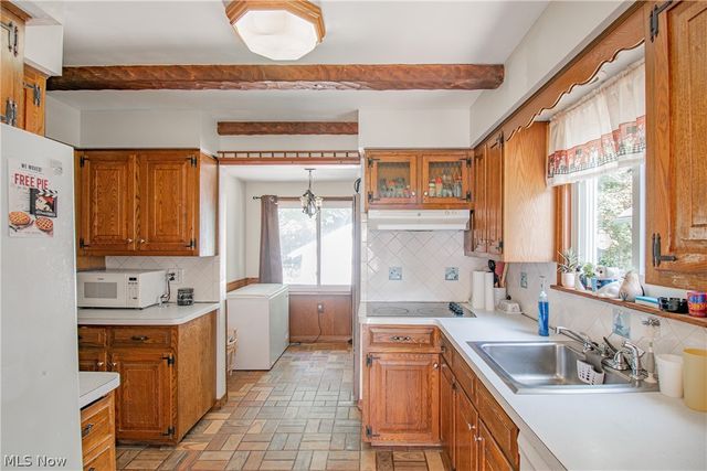 706 Crestview Avenue, Akron, OH 44320